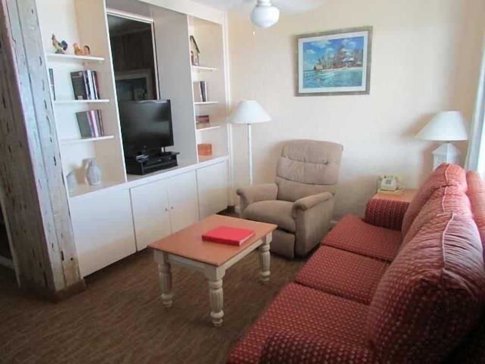 The Driftwood Resort photo 15