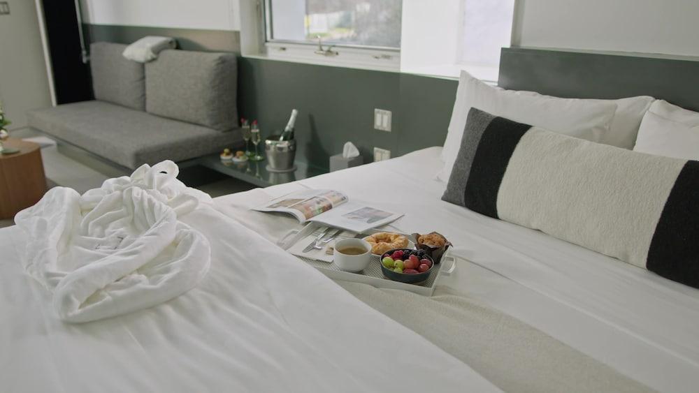 Frame Hotel - Treehouse photo 20
