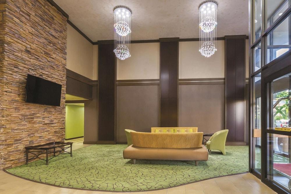 La Quinta Inn by Wyndham Austin North photo 3