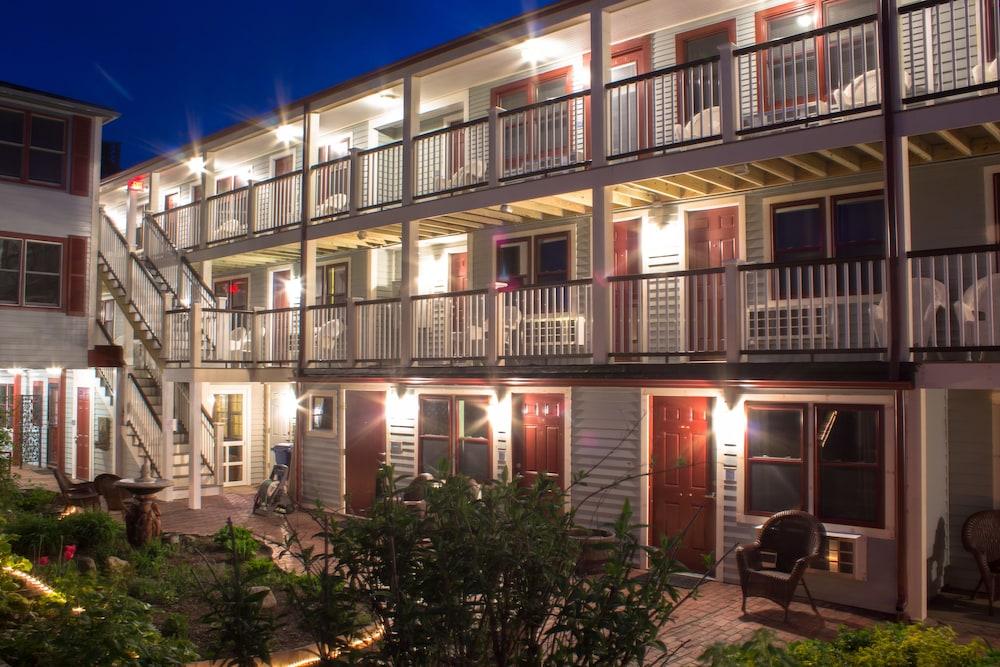 MV Surfside Hotel — hotel in Oak Bluffs