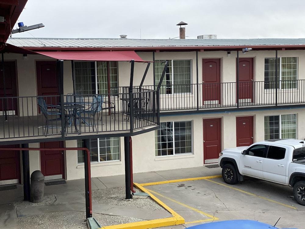 Dunes Inn photo 39