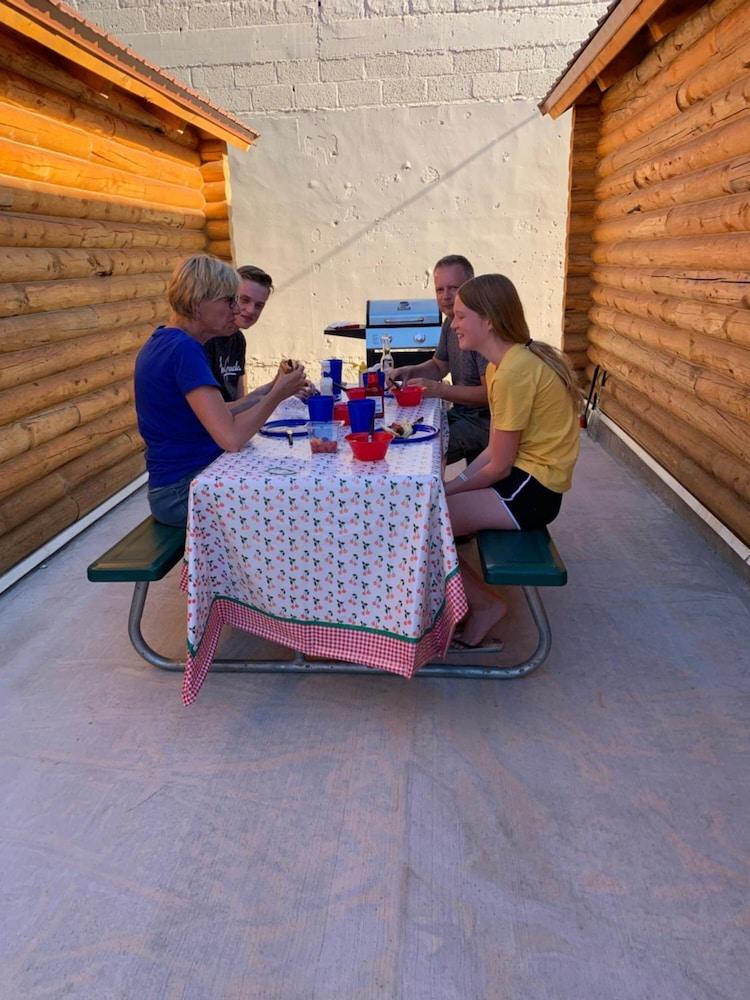 Panguitch Countryside Cabins photo 19