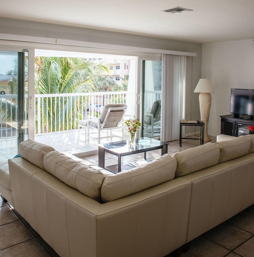 Sea Spray Inn photo 84