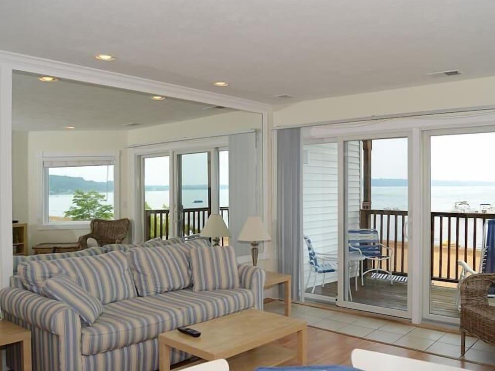 Beach Condominium Hotel photo 78
