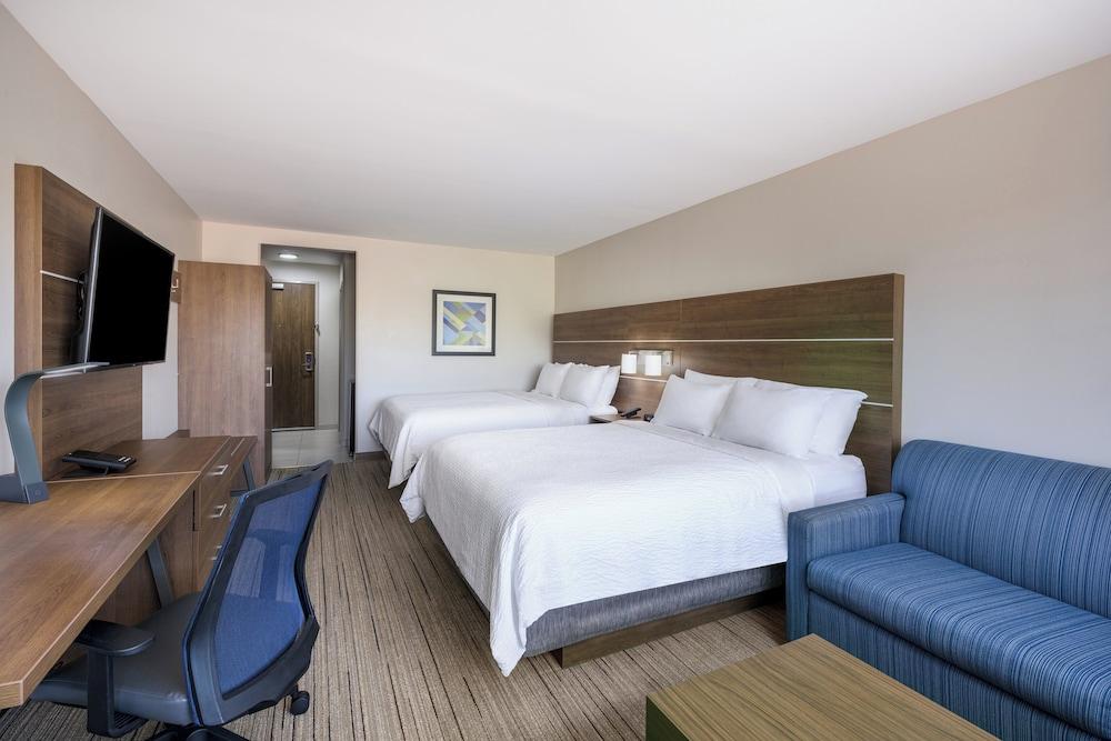 Holiday Inn Express & Suites Phoenix East - Gilbert by IHG photo 18