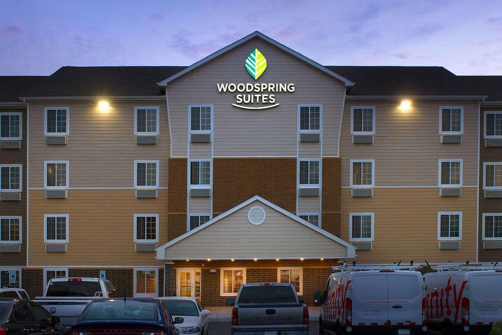 WoodSpring Suites Chicago Romeoville photo 20