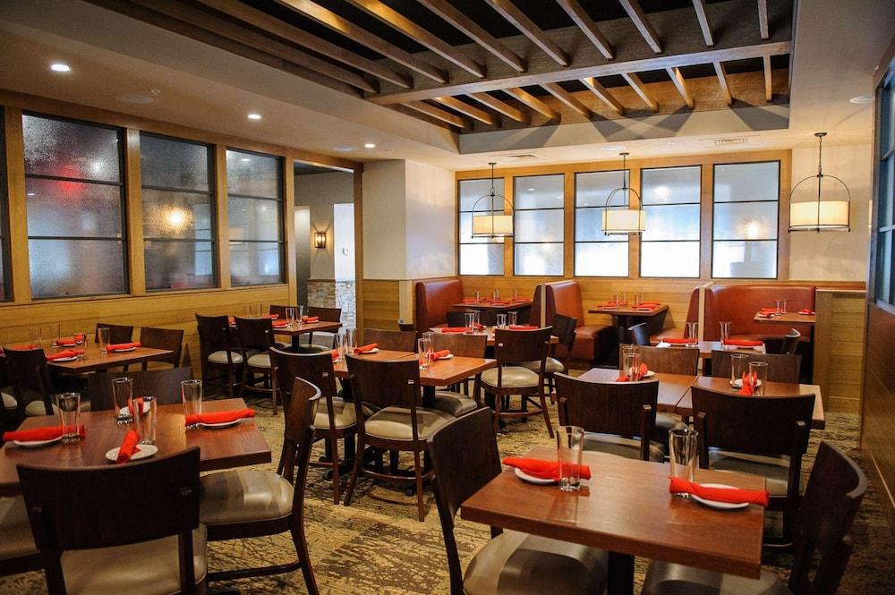 DoubleTree Suites by Hilton Hotel Mt. Laurel photo 50