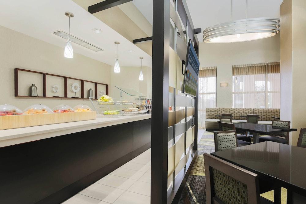 Springhill Suites Marriott Quail Springs photo 20