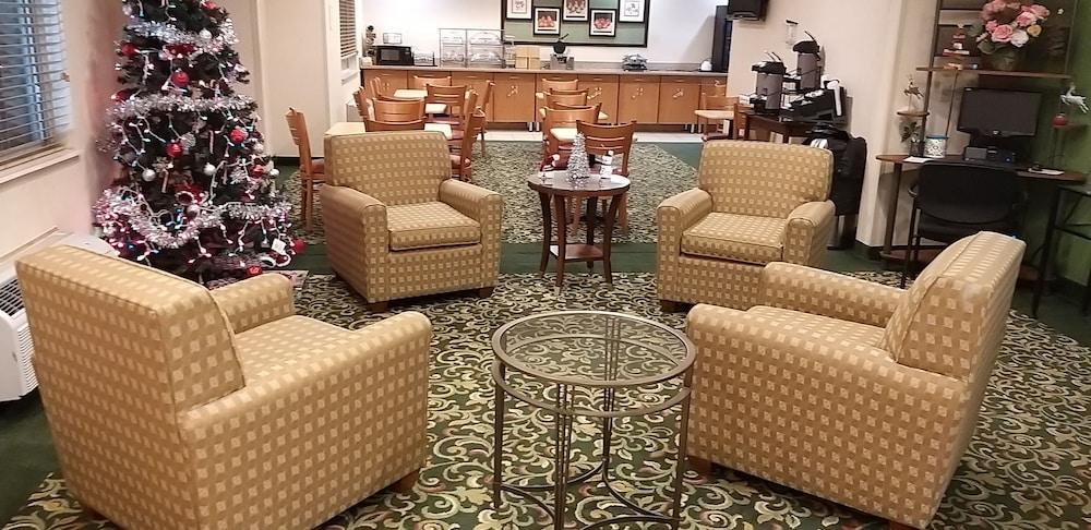 Baymont by Wyndham Coon Rapids photo 23