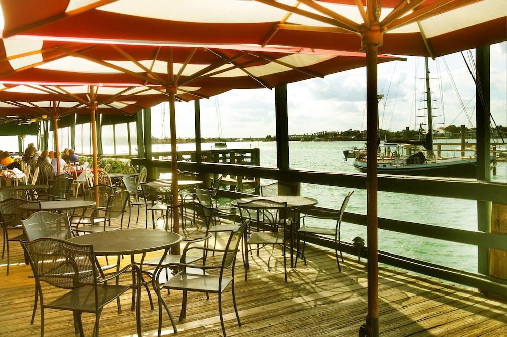 The Riverview Hotel photo 76