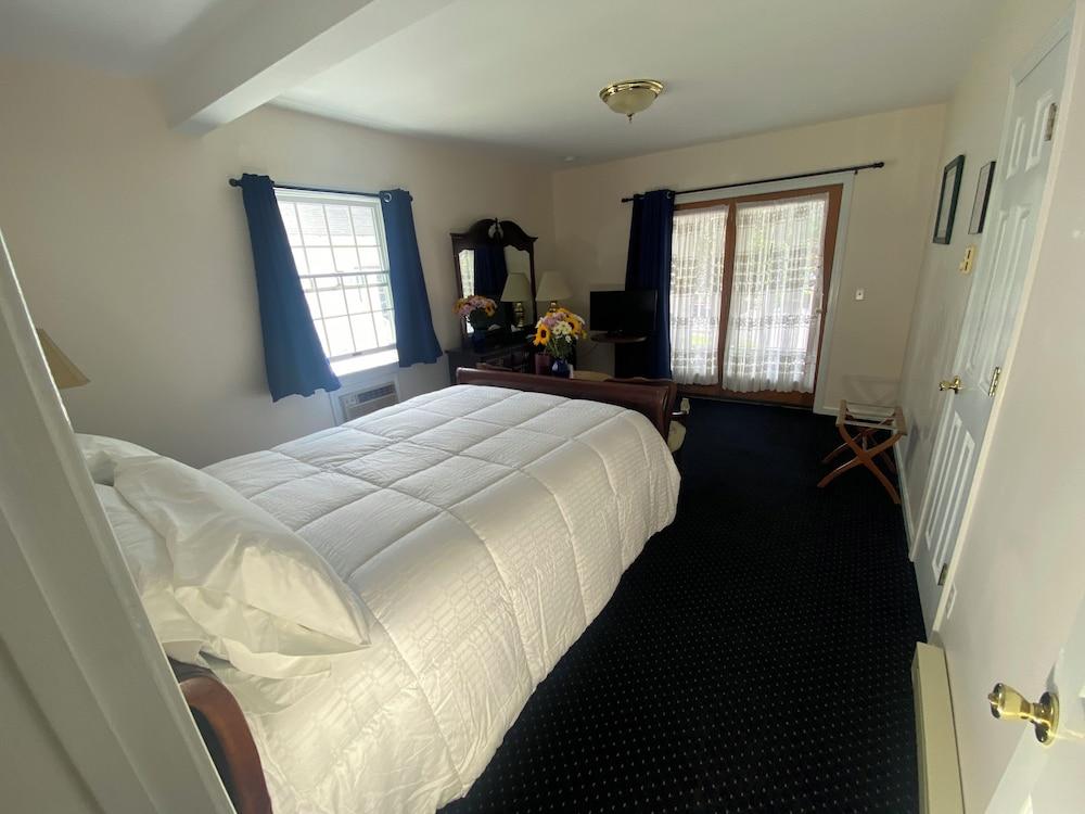 The Taber Inne & Suites photo 35
