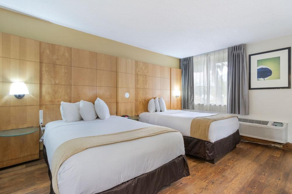 Ocean Reef Hotel photo 5