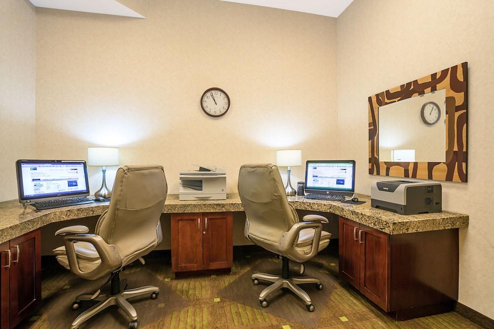 Holiday Inn Express - Layton by IHG photo 17