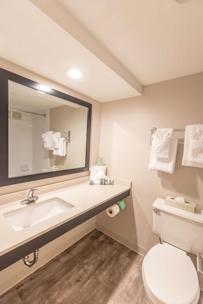 SureStay Plus Hotel by Best Western Lehigh Valley photo 8