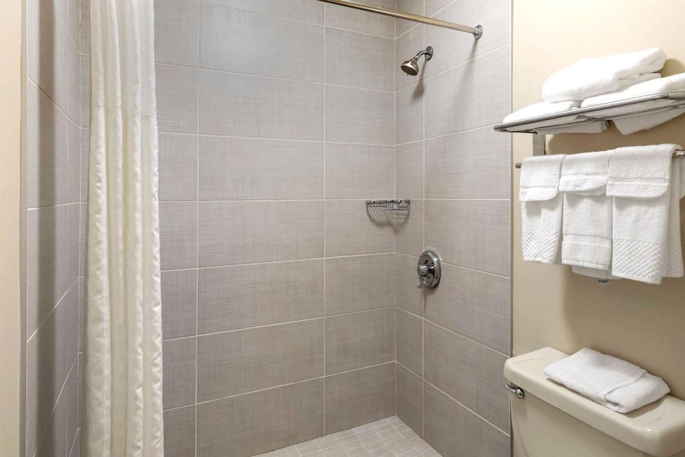 Quality Inn Seneca Clemson Area US-123 photo 32