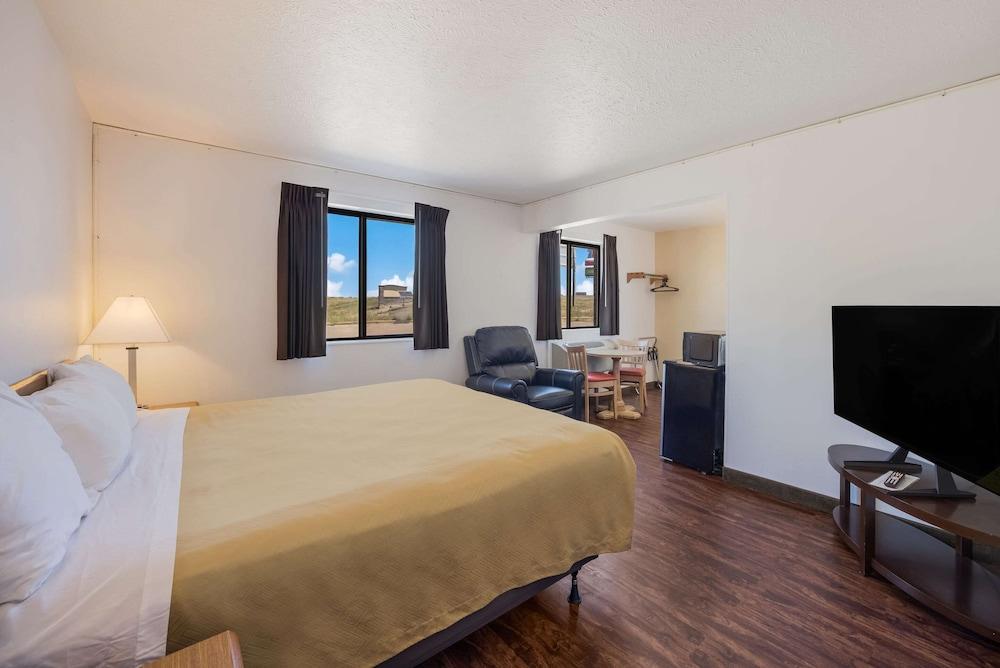 Studio 6 Limon, CO – I-70 photo 8
