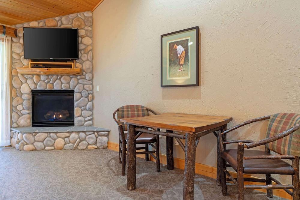 Best Western Ponderosa Lodge photo 35