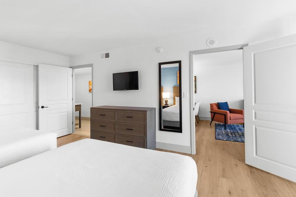 Ocean Reef Resort photo 17