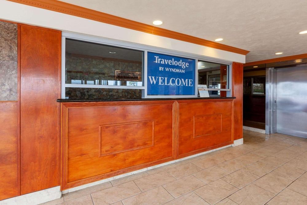 Travelodge by Wyndham Cleveland Airport photo 5