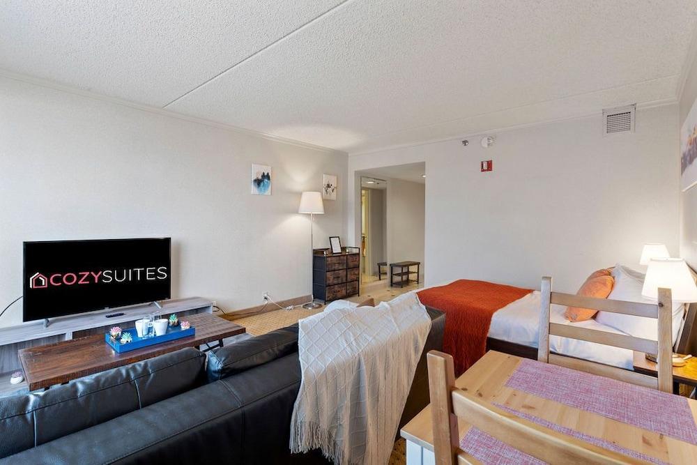 CozySuites at Showboat photo 40