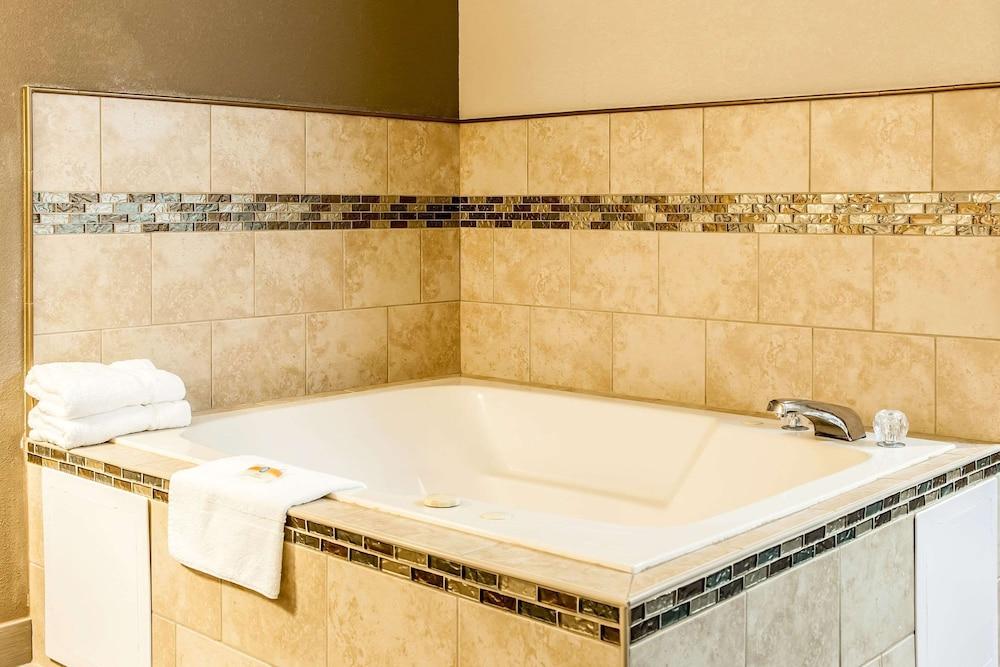 Quality Inn Lewisport photo 19