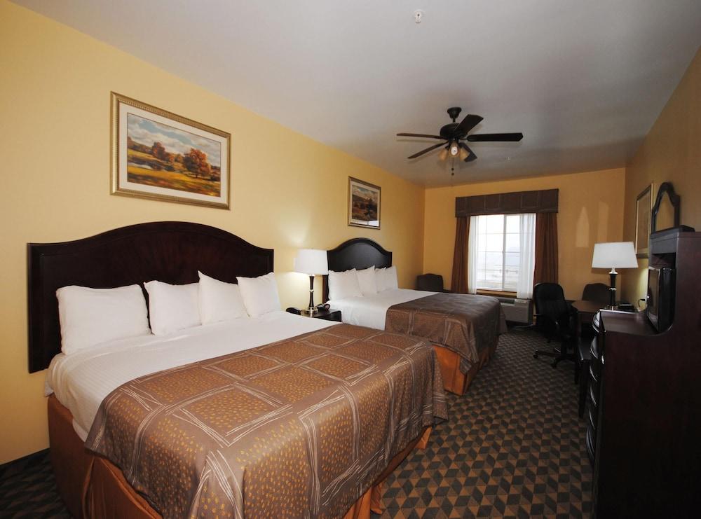 Best Western Plus Manvel Inn & Suites photo 5