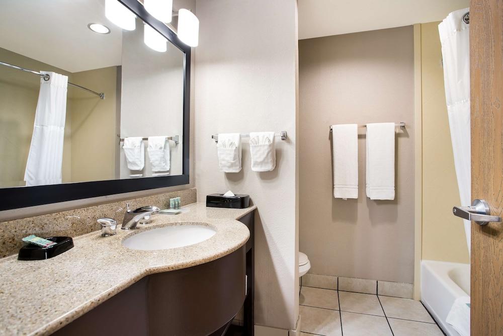 Best Western Gallup West photo 26