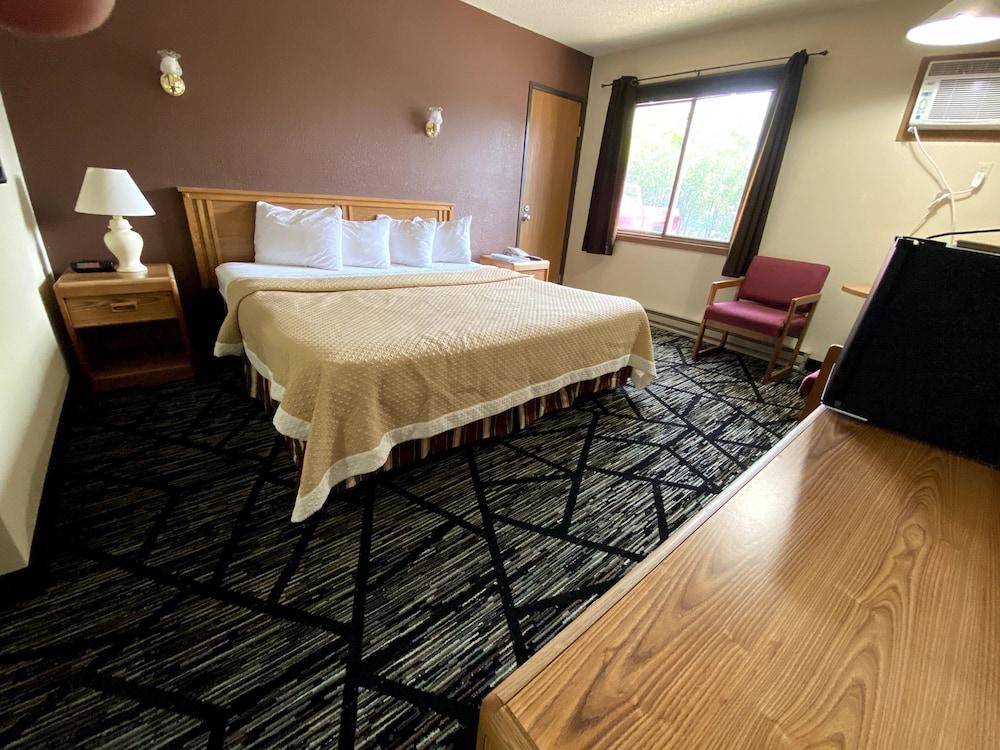 Woodlands Inn & Suites photo 30