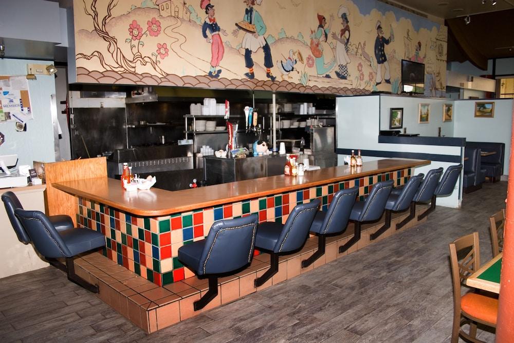 Keefer's Inn photo 27