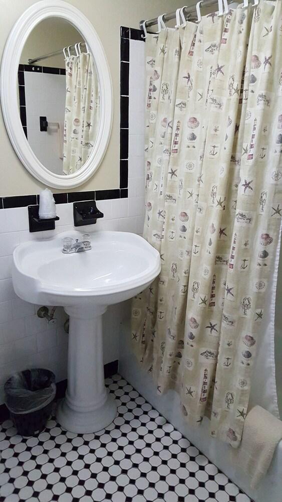 Southfleet Motor Inn photo 40