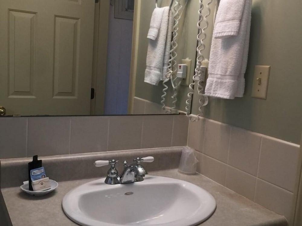 The Towne Motel photo 13