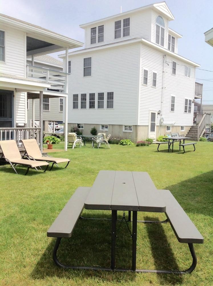 Moody's Motel & Cottages photo 39