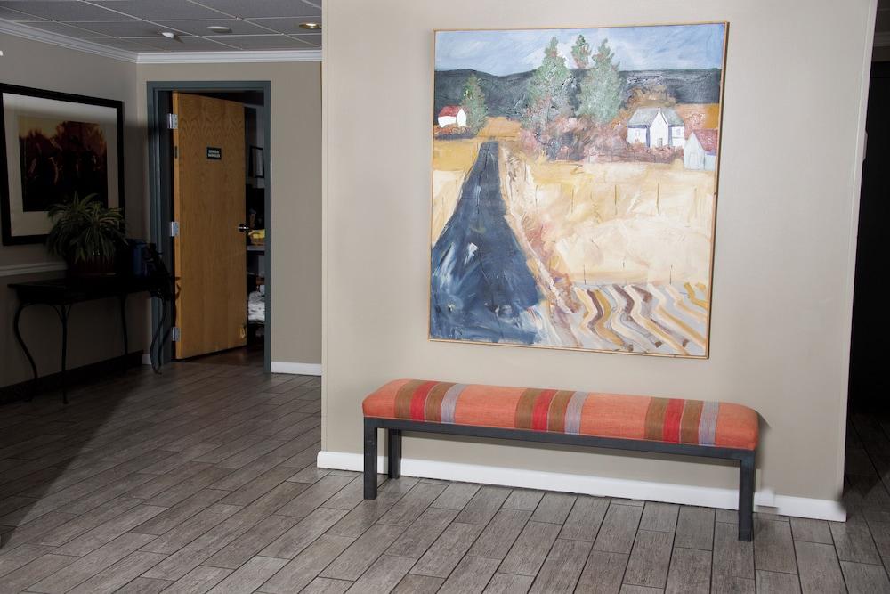 Hilltop Inn by Riversage photo 23