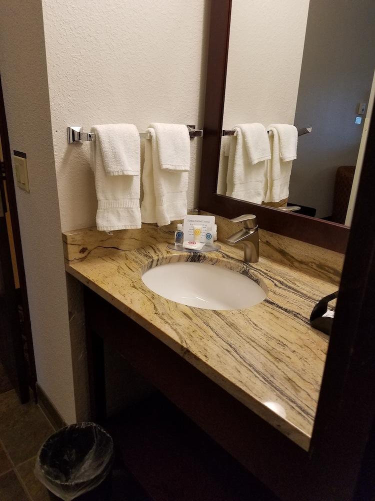 Comfort Inn & Suites Ashland photo 26