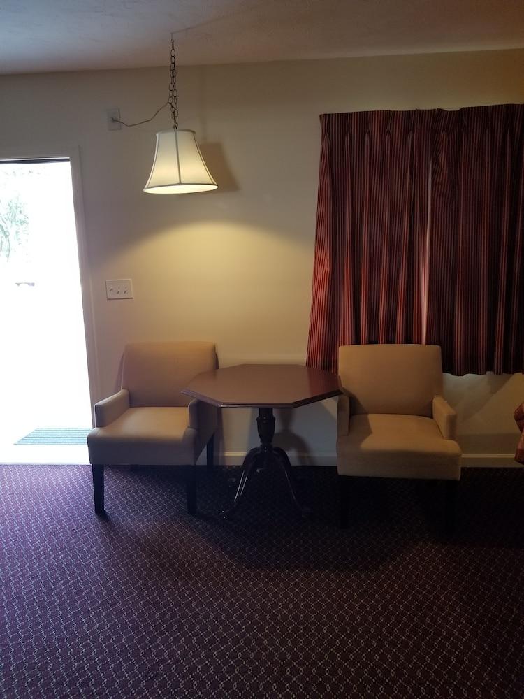 Classic Inn photo 4
