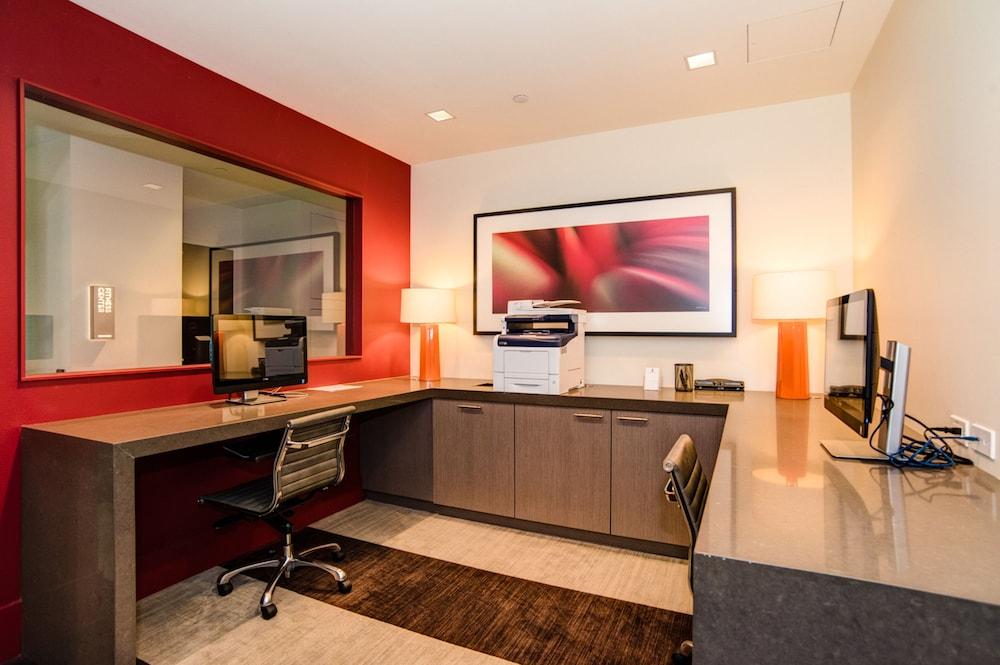 Furnished Apartments on Pine Street photo 1