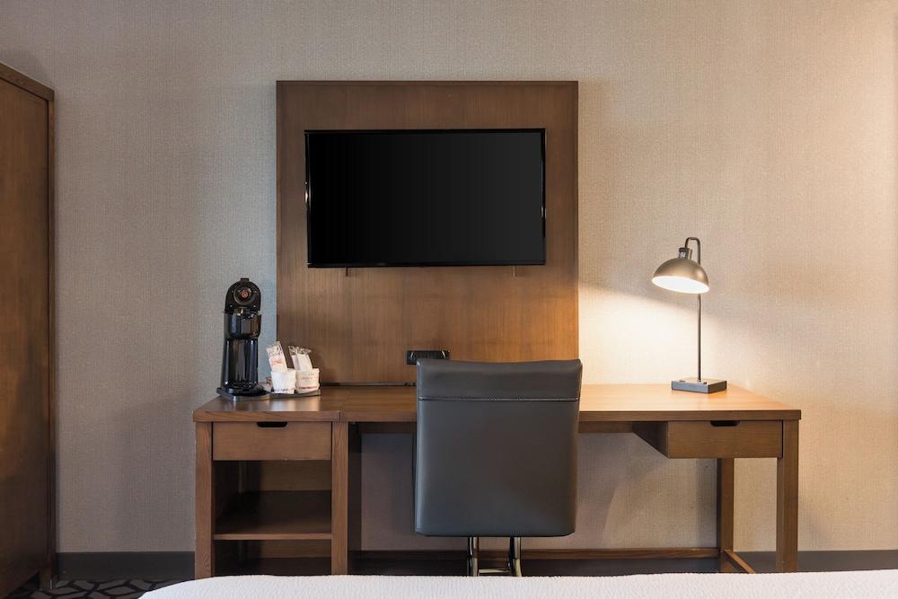 Crowne Plaza Niagara Falls NY Riverside by IHG photo 78