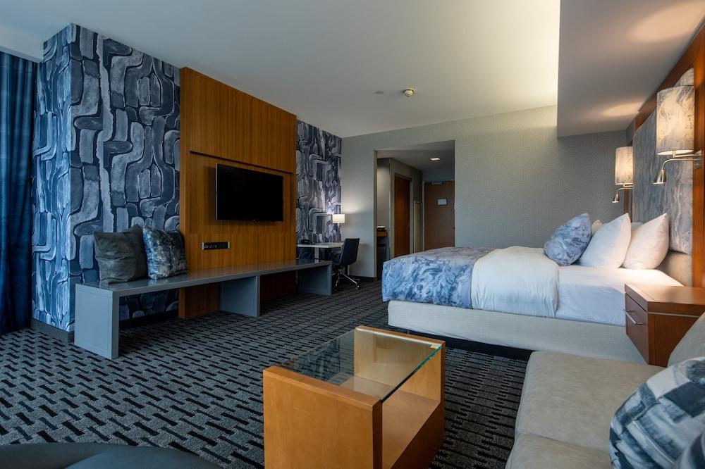 The Hotel at Kirkwood Center photo 9