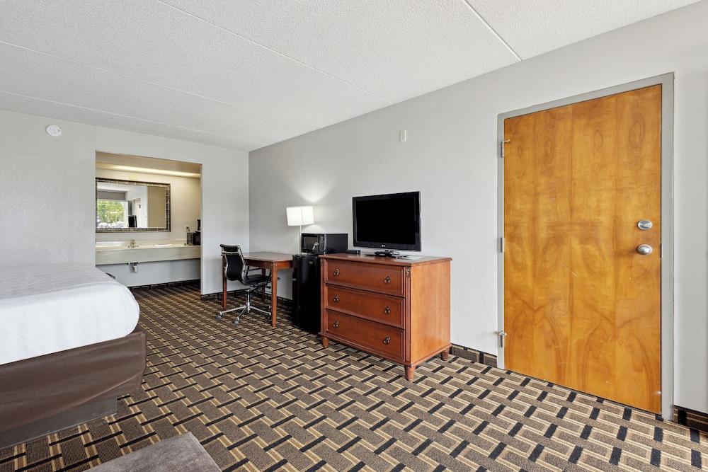 Relax inn by OYO Greeneville Near Hwy US-321 photo 18