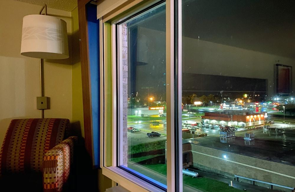Holiday Inn Express & Suites Somerset Central by IHG photo 61