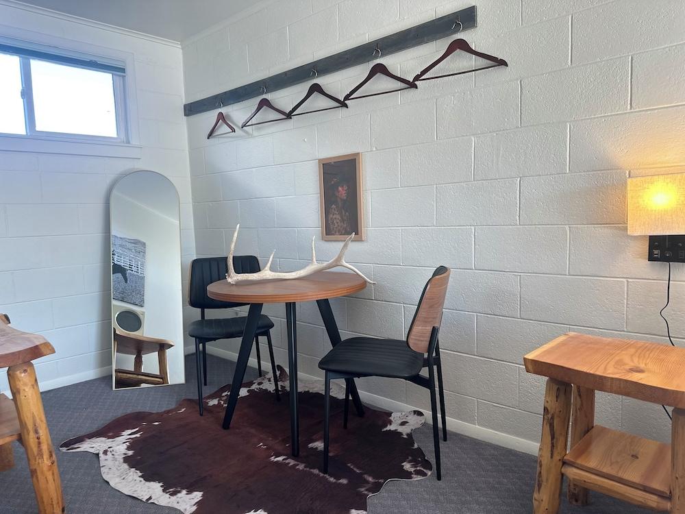 Elk Antler Inn photo 18