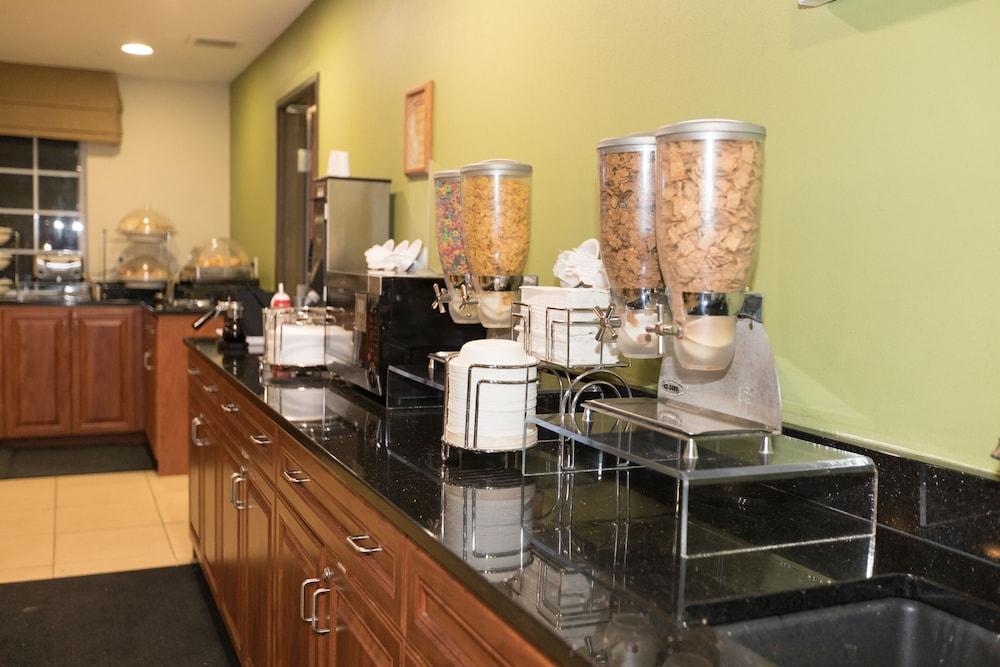 Sleep Inn & Suites Pleasant Hill - Des Moines photo 47