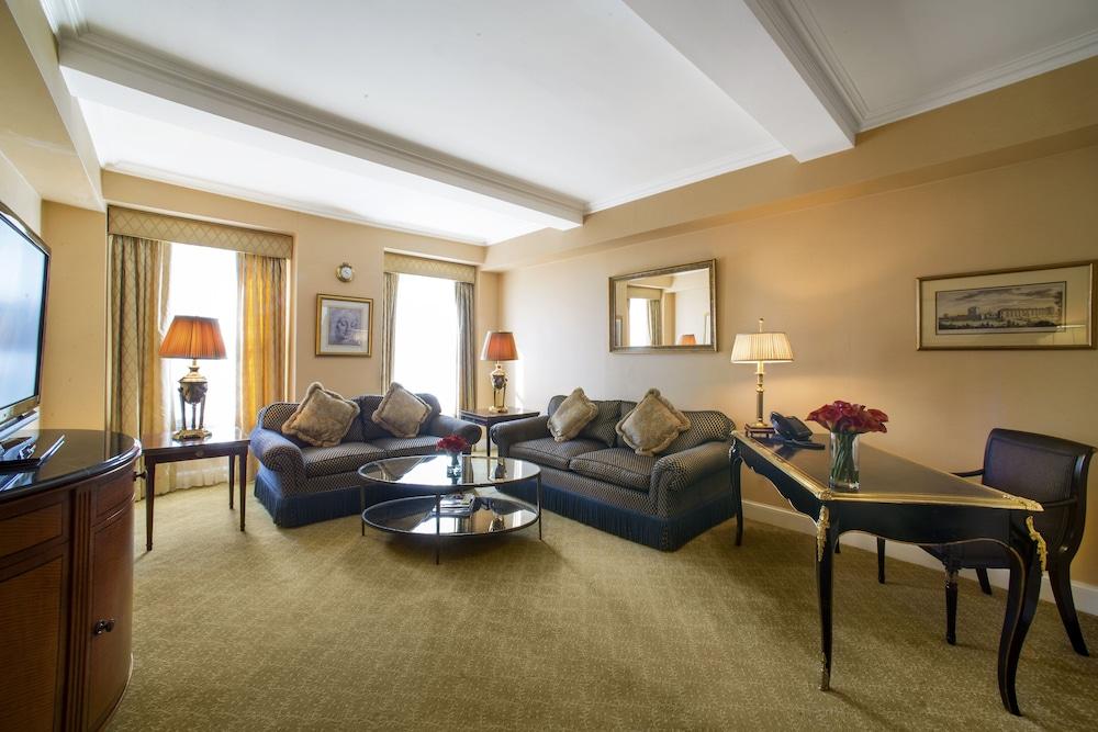 Hotel Plaza Athenee photo 16