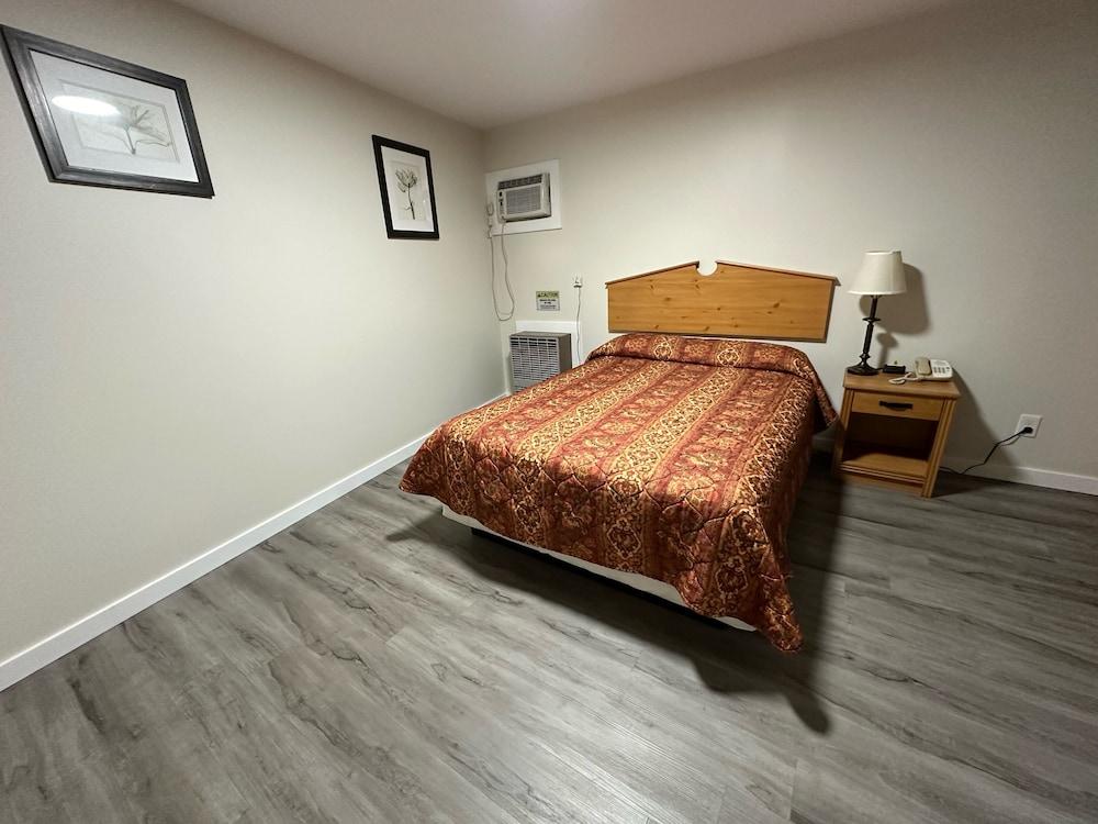 Oakdell Motel photo 20