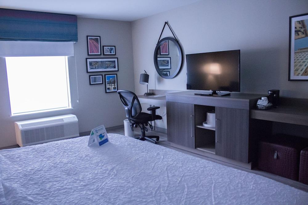 Hampton Inn & Suites Cranberry Pittsburgh photo 20