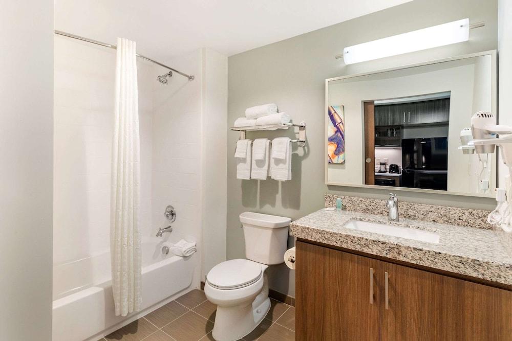 MainStay Suites Lancaster Dallas South photo 28