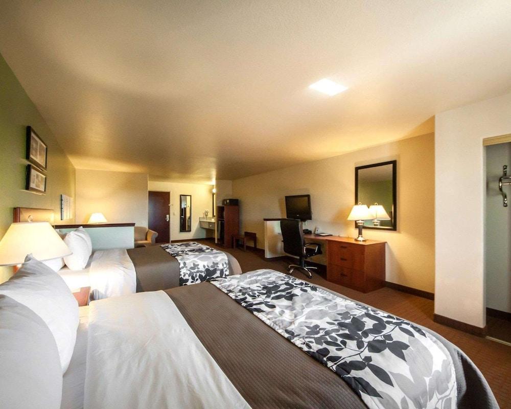 Sleep Inn & Suites Shamrock photo 43