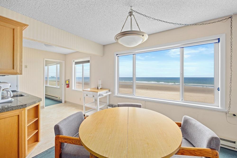 Rockaway Beach Resort photo 18