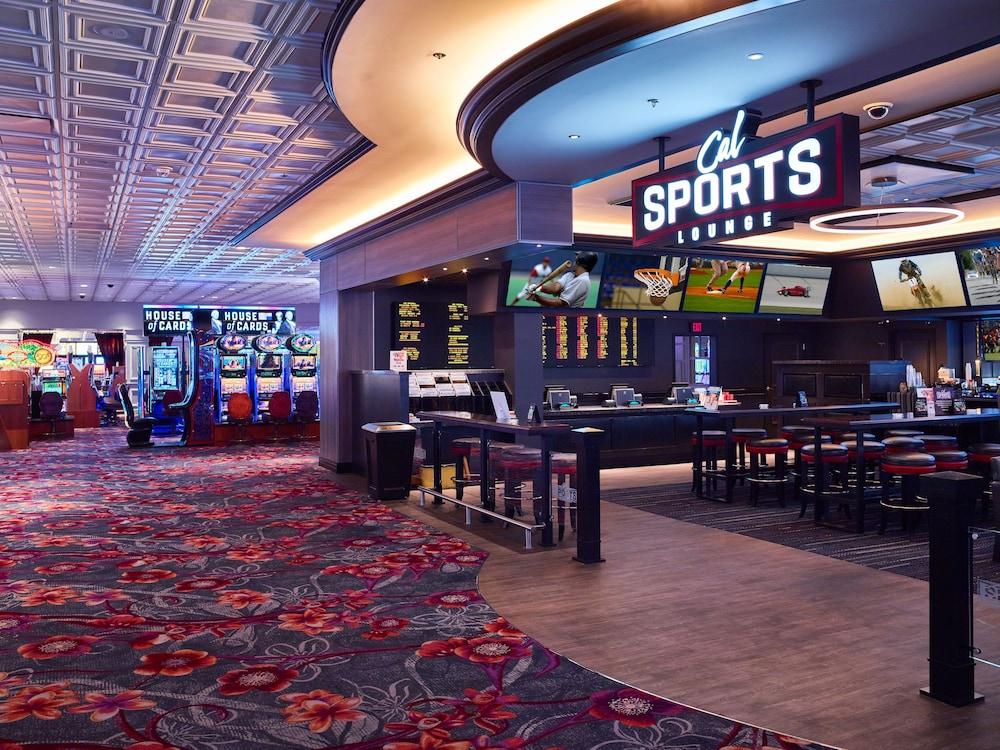 California Hotel and Casino photo 9