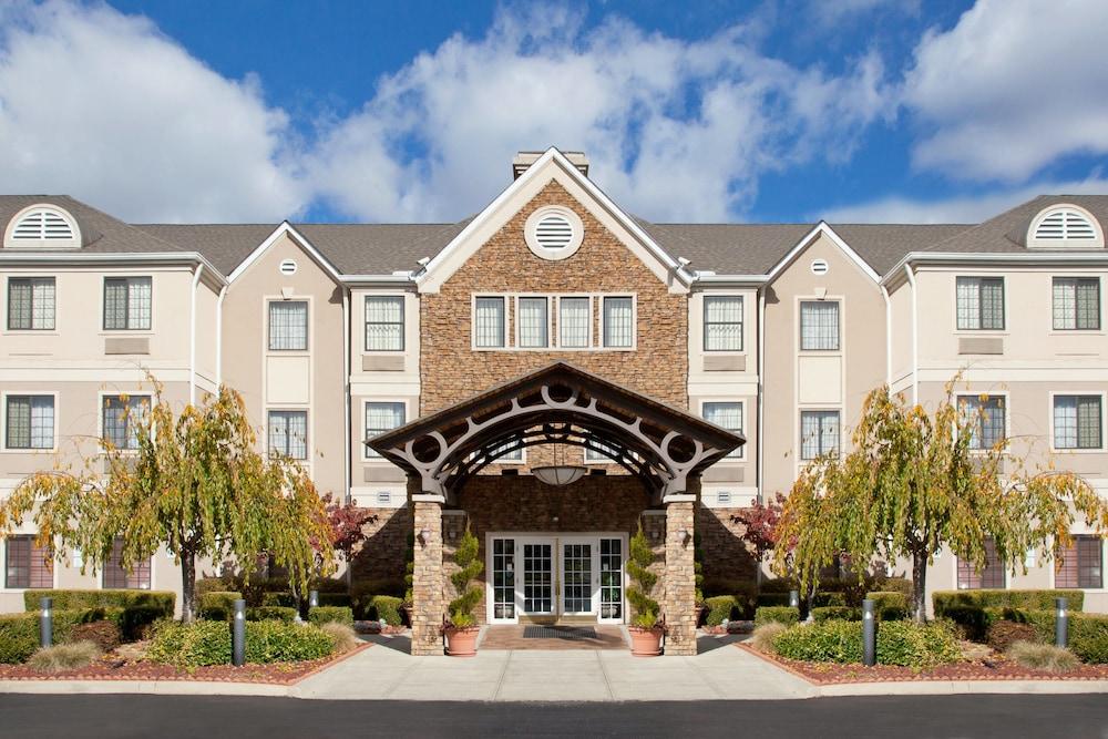 Staybridge Suites Columbus-Airport by IHG photo 1